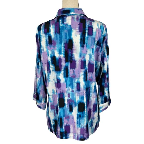 Chico’s SZ 2 (Large) Top Abstract Button-Up 3/4 Sleeves Side Slits Purple Blue - Picture 5 of 8